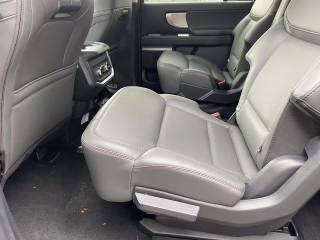 2025 Gray Metallic Ford Expedition Max Active 4X4 SUV