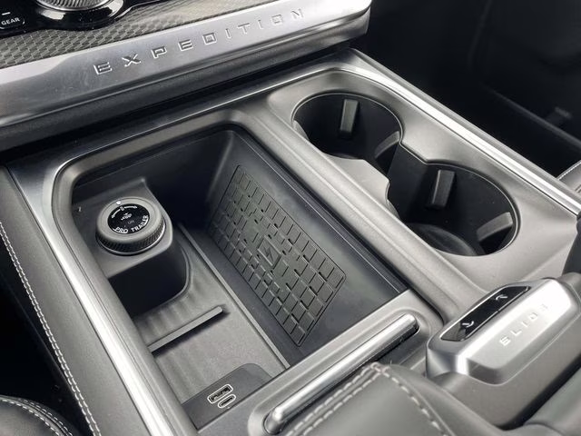 2025 Gray Metallic Ford Expedition Max Platinum 4X4 SUV