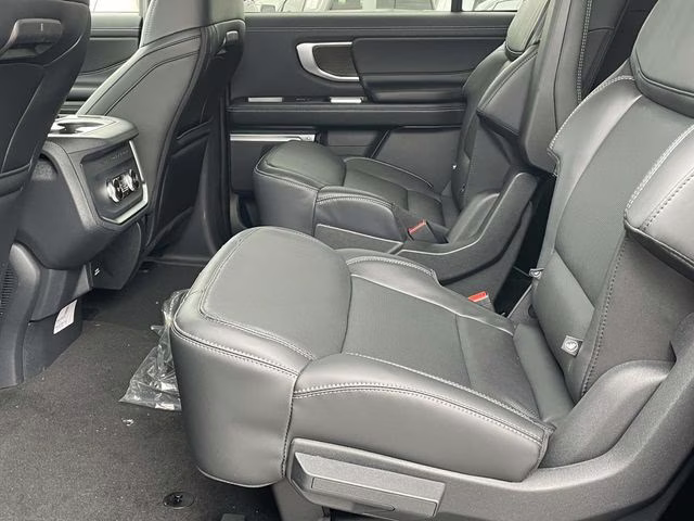 2025 Gray Metallic Ford Expedition Max Platinum 4X4 SUV