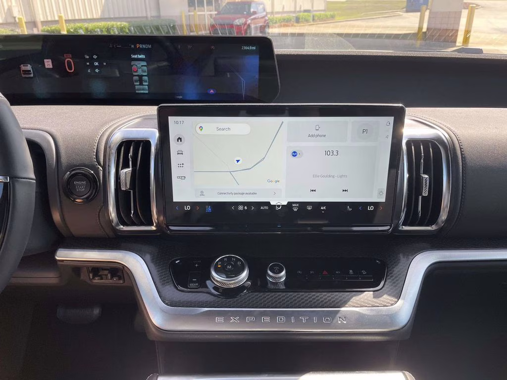 2025 Star White Metallic Tri-Coat Ford Expedition Max Platinum 4X4 SUV