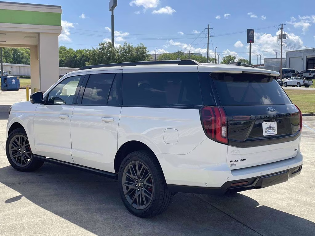 2025 Star White Metallic Tri-Coat Ford Expedition Max Platinum 4X4 SUV