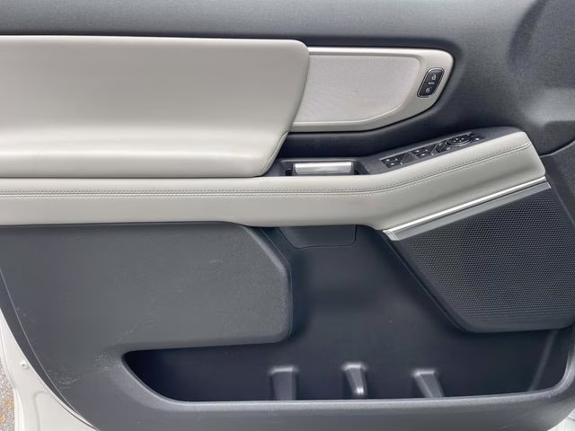 2026 White Metallic Ford Expedition Active RWD SUV