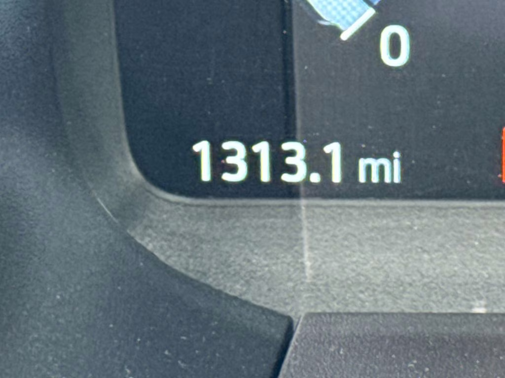 2026 Star White Metallic Tri-Coat Ford Explorer Active RWD SUV