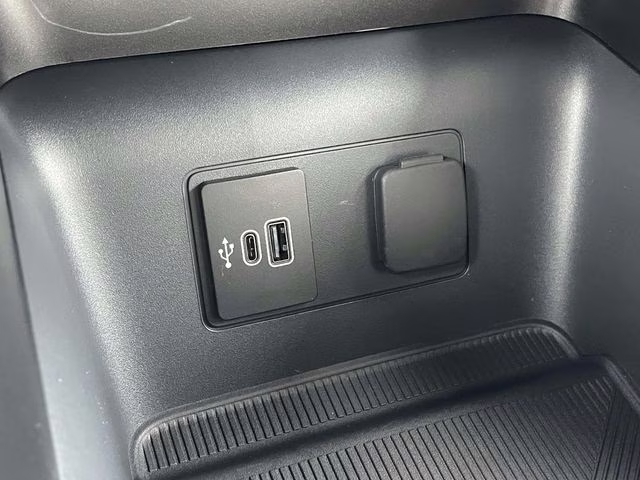 2026 Black Metallic Ford Explorer Active RWD SUV