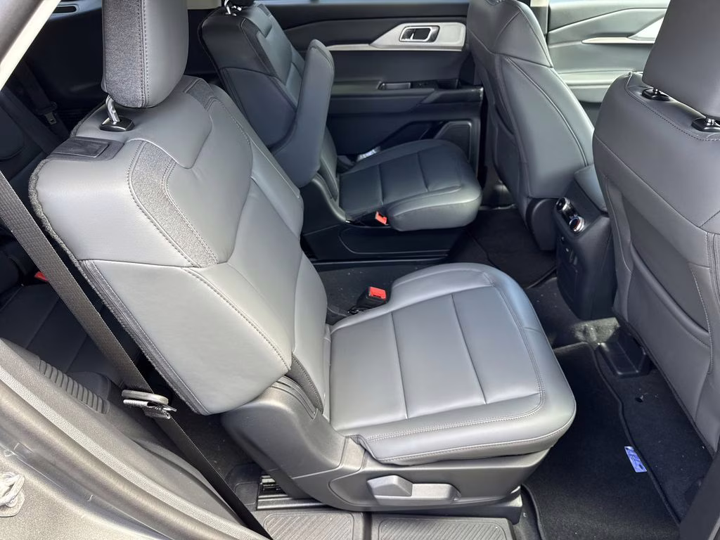 2026 Gray Metallic Ford Explorer Active RWD SUV