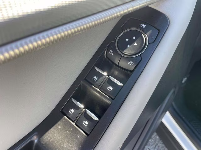 2026 White Metallic Ford Explorer Active RWD SUV