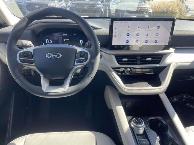 2026 White Metallic Ford Explorer Active RWD SUV