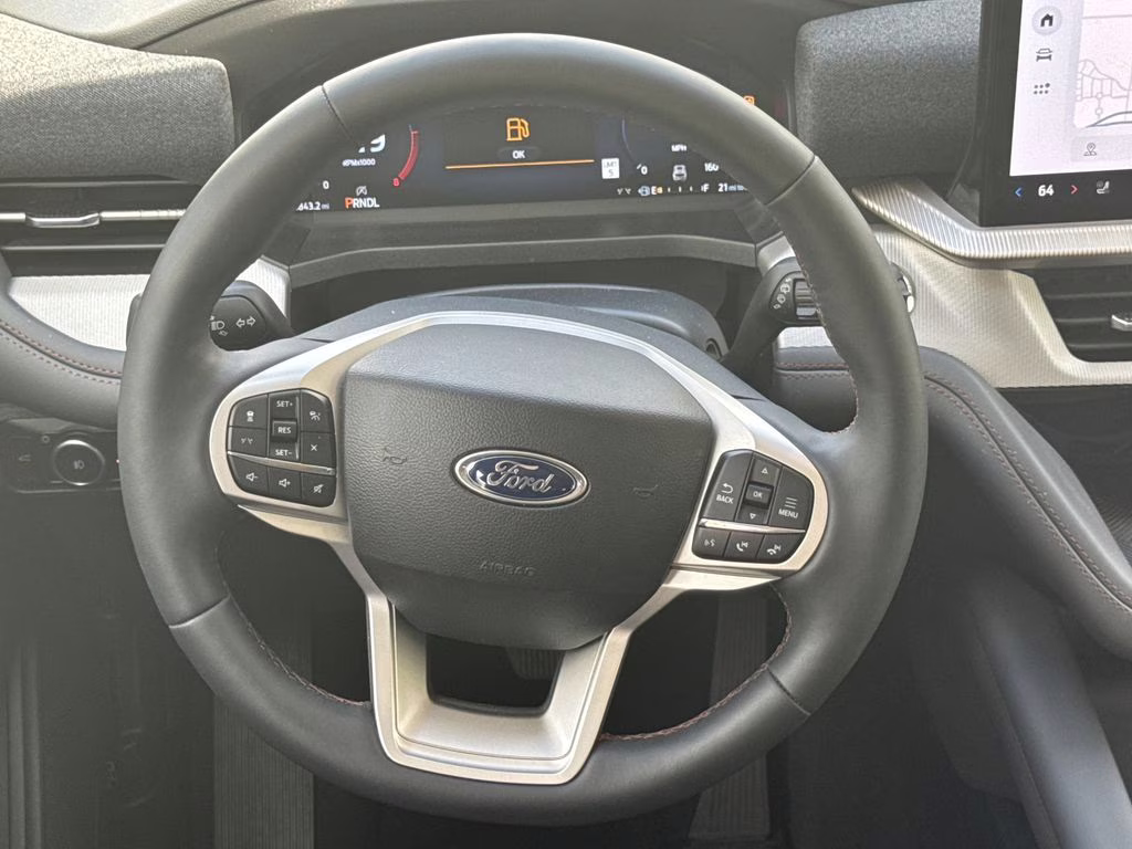 2026 Star White Metallic Tri-Coat Ford Explorer Active RWD SUV