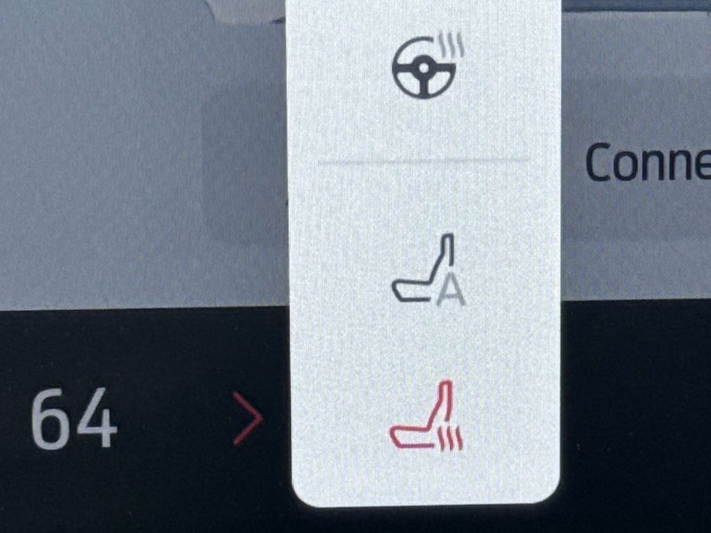 2026 Star White Metallic Tri-Coat Ford Explorer Active RWD SUV