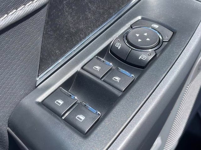 2025 Black Metallic Ford F-150 Lightning Flash AWD Truck