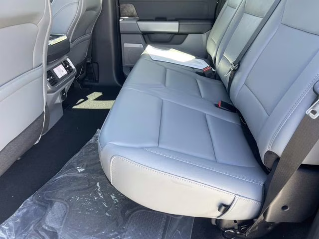 2025 Black Metallic Ford F-150 Lightning Flash AWD Truck