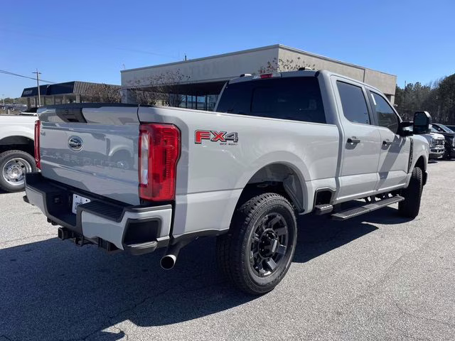 2026 Avalanche Ford Super Duty F-250 SRW XL 4X4 Truck