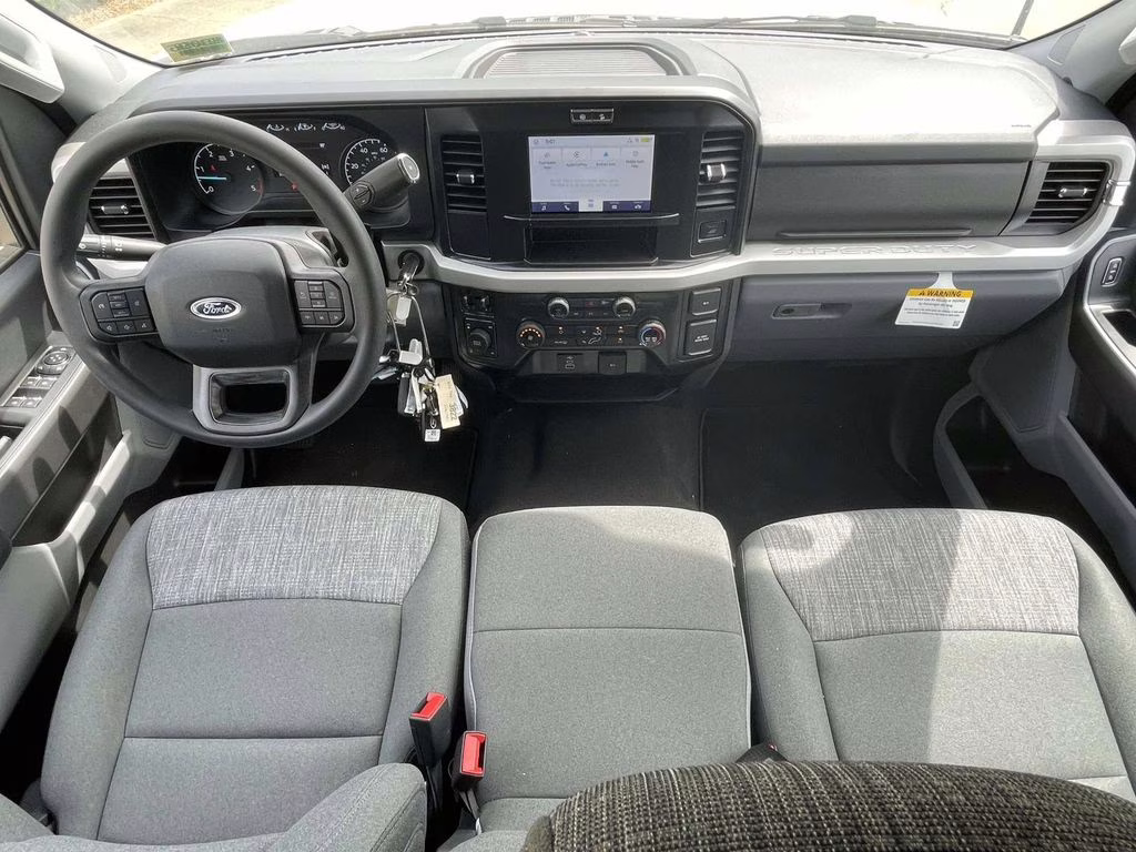 2026 Oxford White Ford Super Duty F-250 SRW XLT 4X4 Truck