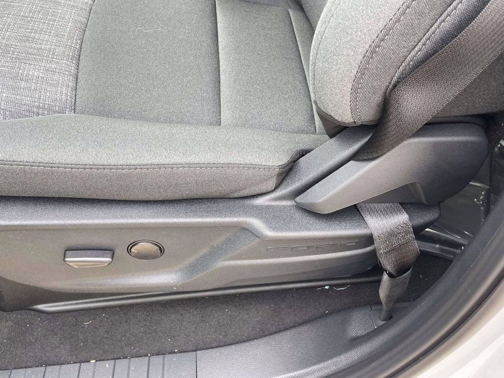 2026 Oxford White Ford Super Duty F-250 SRW XLT 4X4 Truck