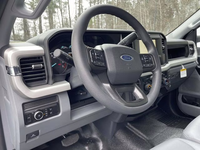 2026 Oxford White Ford Super Duty F-250 SRW XL RWD Truck