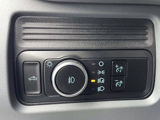 2026 Oxford White Ford Super Duty F-250 SRW XL 4X4 Truck