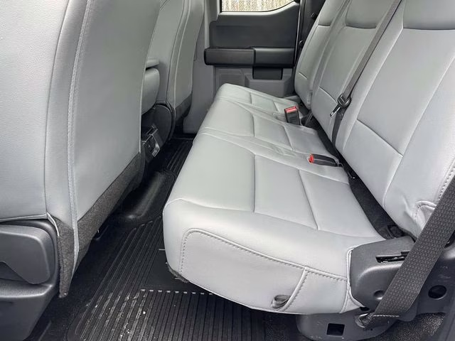 2026 Oxford White Ford Super Duty F-250 SRW XL 4X4 Truck