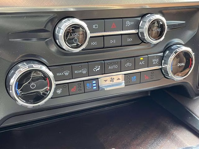 2025 Black Metallic Ford Super Duty F-250 SRW King Ranch 4X4 Truck