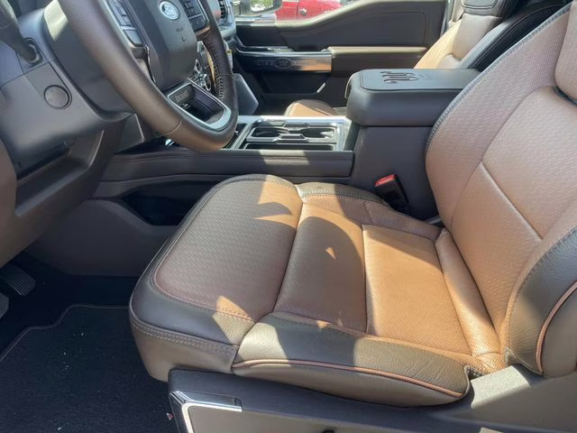 2025 White Metallic Ford Super Duty F-250 SRW King Ranch 4X4 Truck