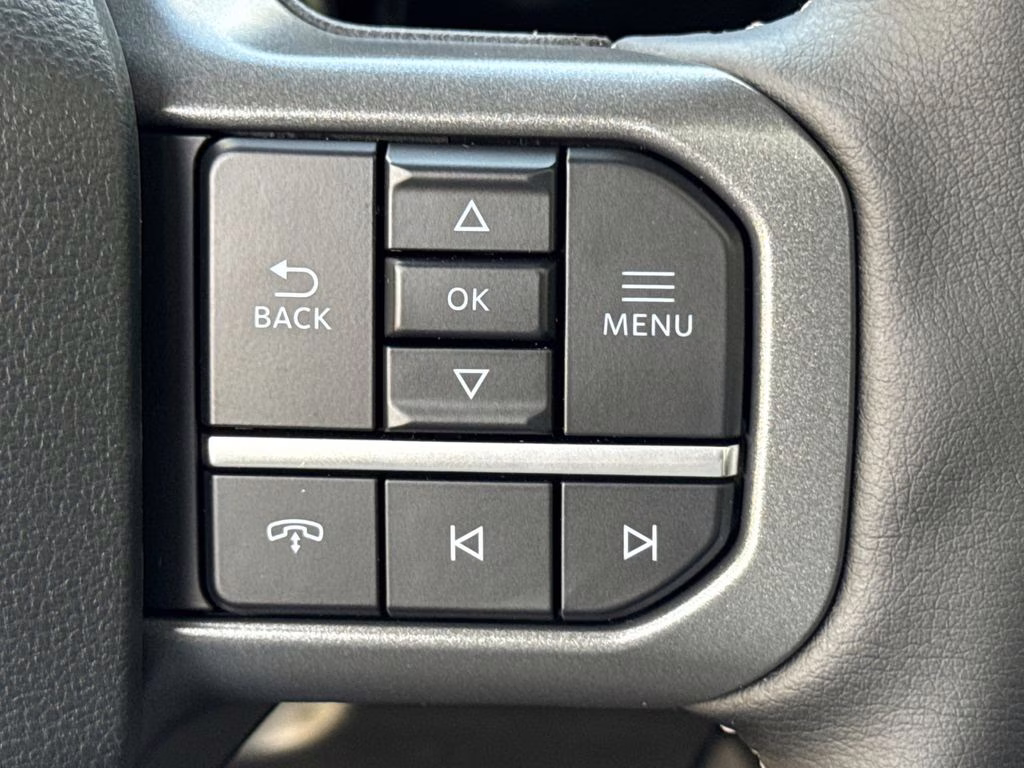 2025 Oxford White Ford Super Duty F-250 SRW Lariat 4X4 Truck