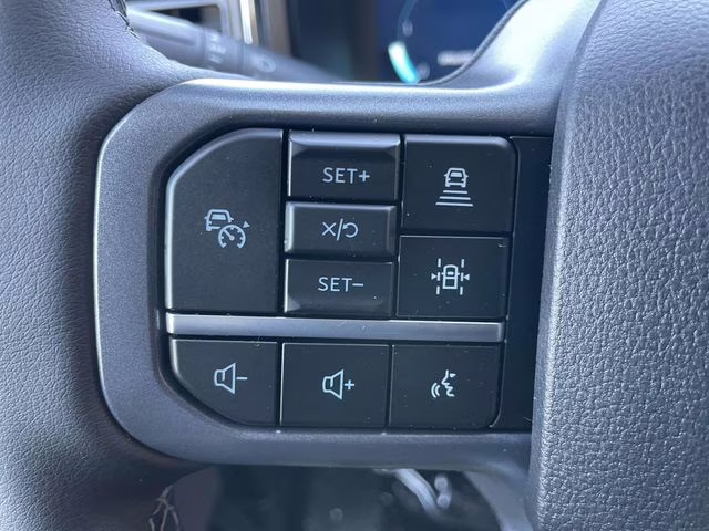 2026 Avalanche Ford Super Duty F-250 SRW Lariat 4X4 Truck