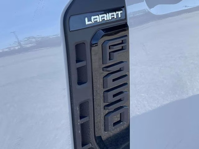 2026 Avalanche Ford Super Duty F-250 SRW Lariat 4X4 Truck