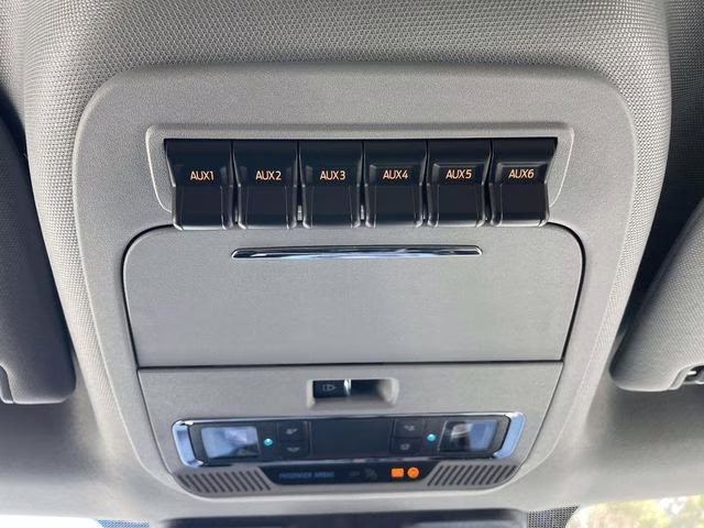 2026 Avalanche Ford Super Duty F-250 SRW Lariat 4X4 Truck