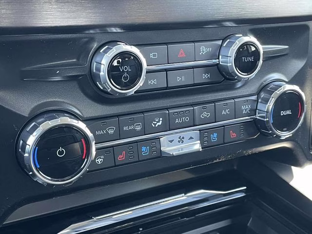 2026 Avalanche Ford Super Duty F-250 SRW Lariat 4X4 Truck