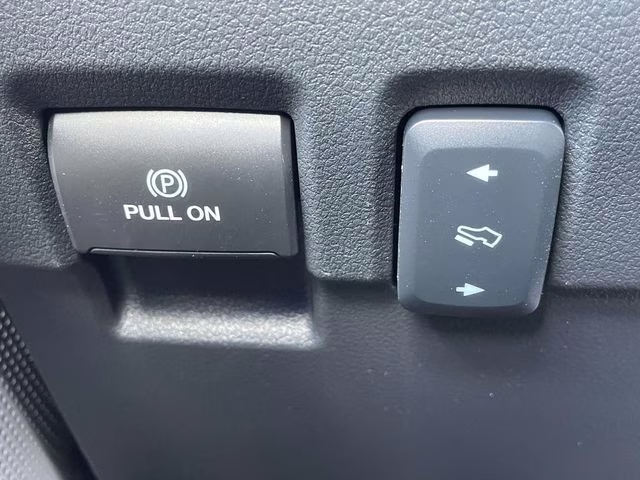 2026 Gray Metallic Ford Super Duty F-350 SRW Platinum 4X4 Truck