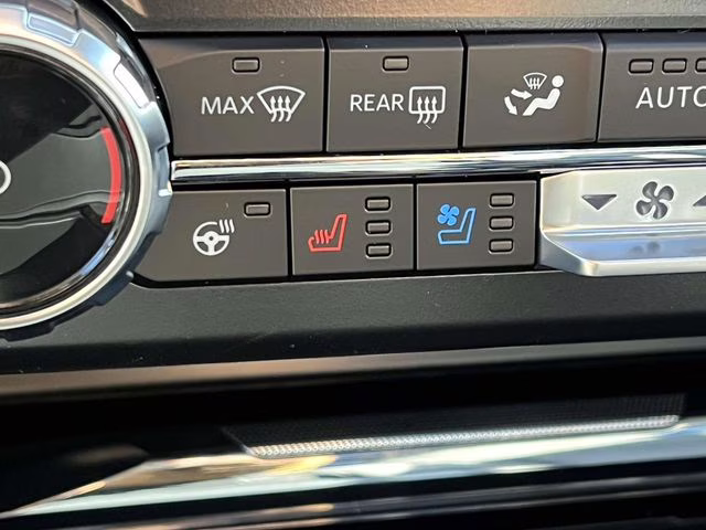 2026 Gray Metallic Ford Super Duty F-350 SRW Lariat 4X4 Truck