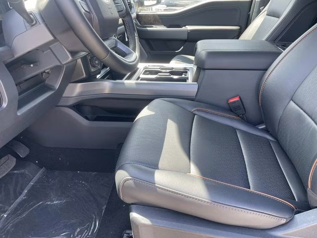 2025 Black Metallic Ford Super Duty F-350 SRW Lariat 4X4 Truck