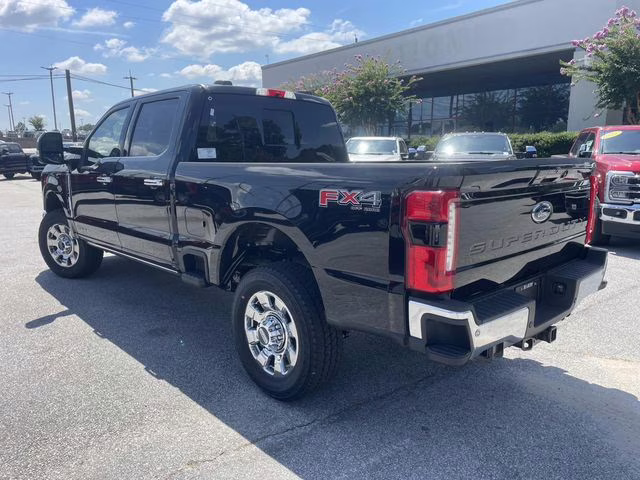 2025 Black Metallic Ford Super Duty F-350 SRW Lariat 4X4 Truck