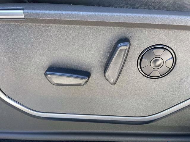 2026 White Metallic Ford Super Duty F-350 DRW Platinum 4X4 Truck