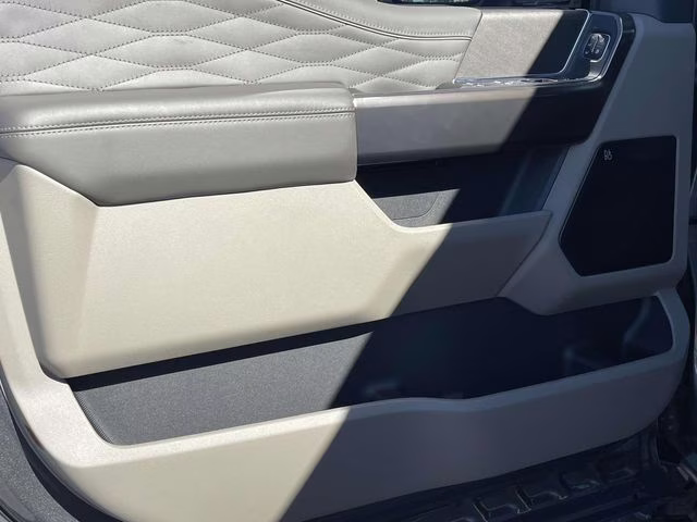 2026 Gray Metallic Ford Super Duty F-350 DRW Platinum 4X4 Truck