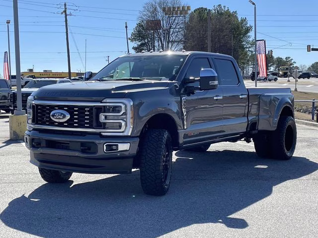 2026 Gray Metallic Ford Super Duty F-350 DRW Platinum 4X4 Truck