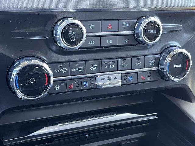 2026 Gray Metallic Ford Super Duty F-350 DRW Platinum 4X4 Truck