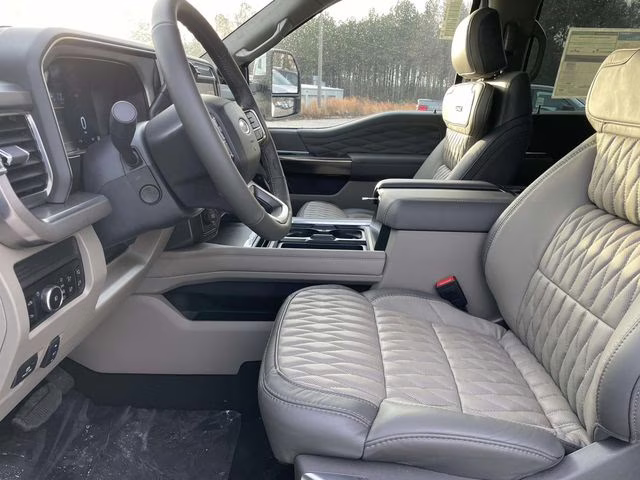 2026 White Metallic Ford Super Duty F-350 DRW Platinum 4X4 Truck