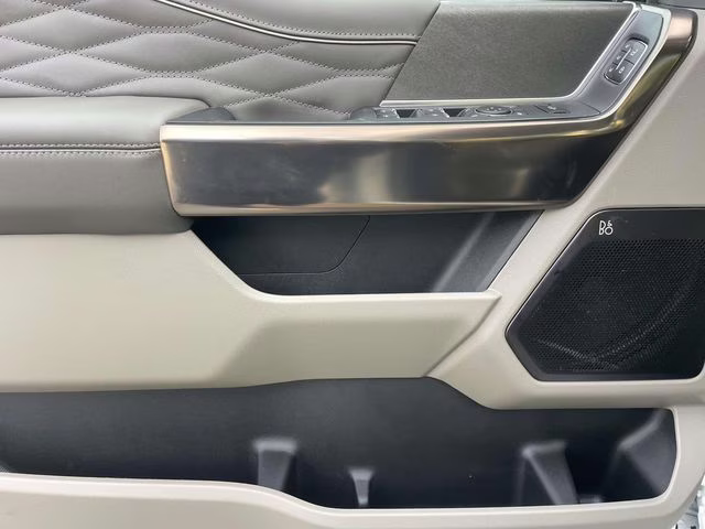 2026 White Metallic Ford Super Duty F-350 DRW Platinum 4X4 Truck