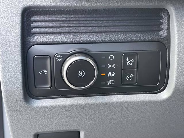 2026 Oxford White Ford Super Duty F-450 DRW XL 4X4 Truck