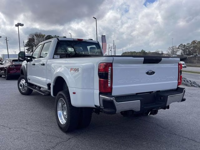 2026 Oxford White Ford Super Duty F-450 DRW XL 4X4 Truck