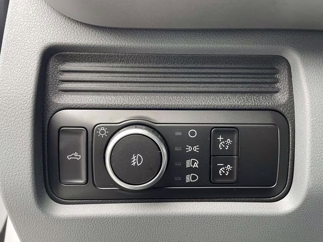 2026 Oxford White Ford Super Duty F-250 SRW XL RWD Truck