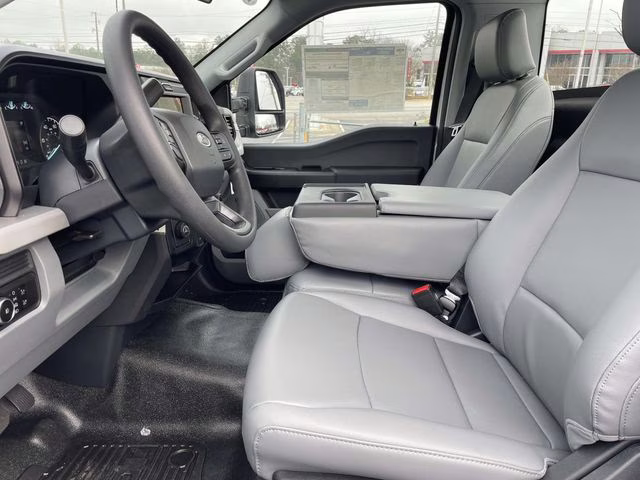 2026 Oxford White Ford Super Duty F-250 SRW XL RWD Truck