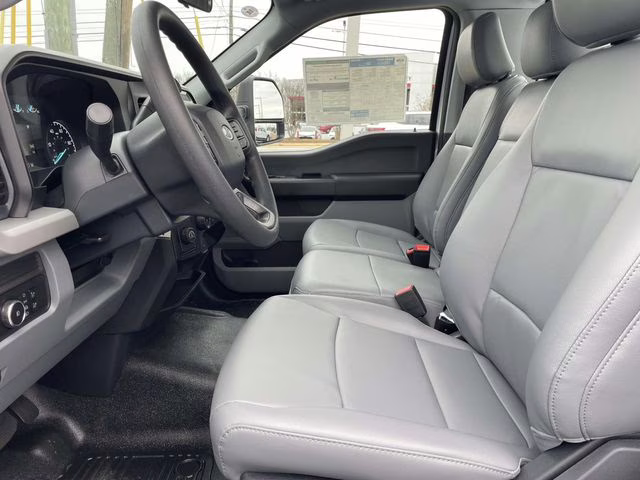 2026 Oxford White Ford Super Duty F-250 SRW XL RWD Truck