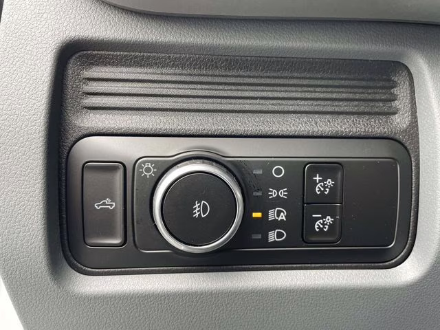 2026 Oxford White Ford Super Duty F-250 SRW XL RWD Truck