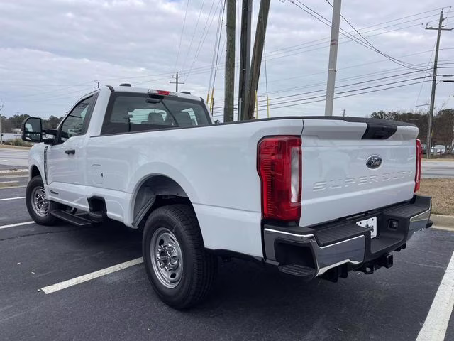 2026 Oxford White Ford Super Duty F-250 SRW XL RWD Truck