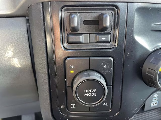 2026 Oxford White Ford Super Duty F-250 SRW XL 4X4 Truck