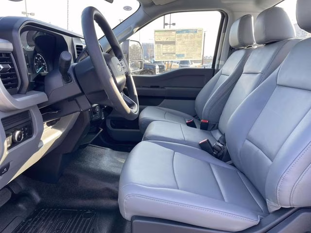 2026 Oxford White Ford Super Duty F-250 SRW XL 4X4 Truck