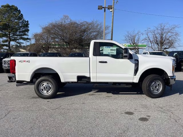 2026 Oxford White Ford Super Duty F-250 SRW XL 4X4 Truck