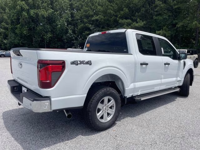 2025 Oxford White Ford F-150 XL 4X4 Truck