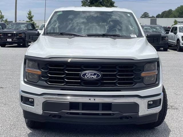 2025 Oxford White Ford F-150 XL 4X4 Truck